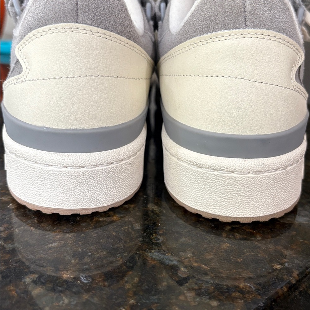 Adidas men’s low forum cream/grey/gum bottom
Size 10.5 Lace-Up Sneakers - Picture 7 of 9